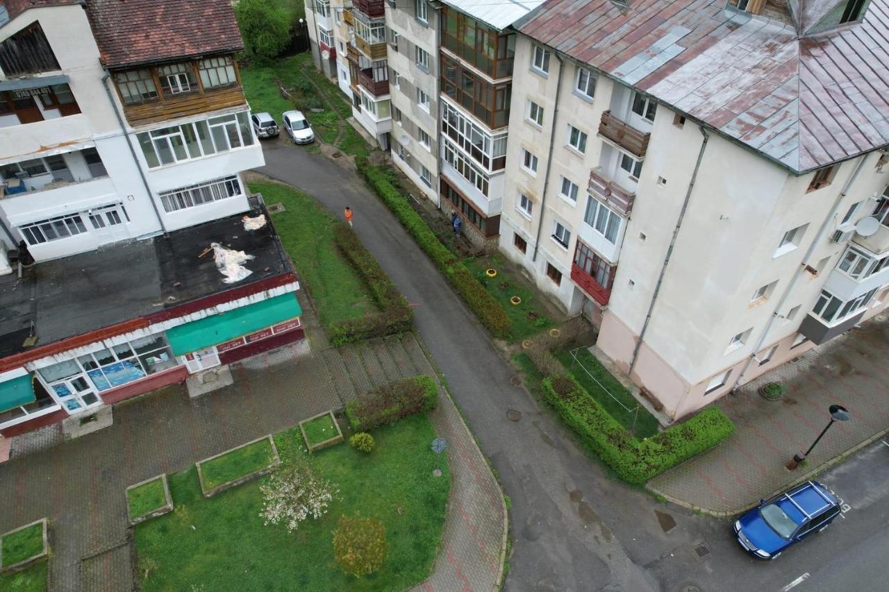 Apartament Aurora Slănic-Moldova エクステリア 写真